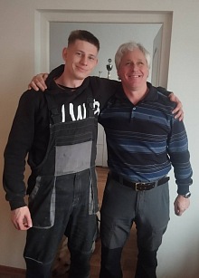 vchodové dveře do bytu do původních zárubní